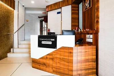 Super Townhouse Oak Vashi