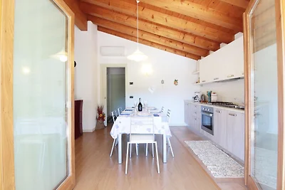 Bella casa vacanze a Miane con terrazza