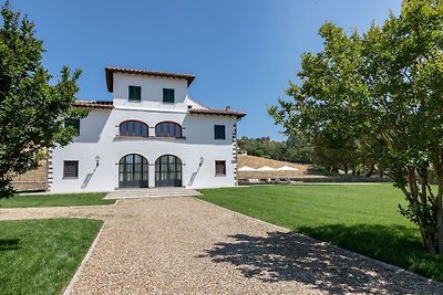 Einladendes Ferienhaus in Reggello mit...