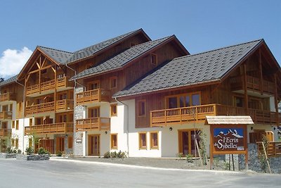 Geräumige Ferienwohnung, 500 m zu den Hängen ...
