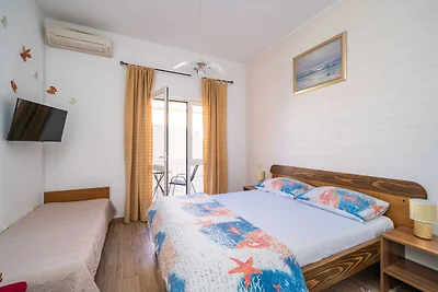 Apartments Senjo - Studio Apartment with Balc...