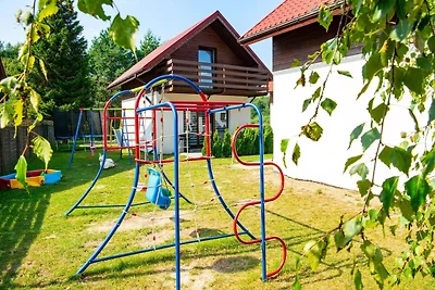 Ferienwohnung mit Pool in Jaros?awiec