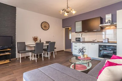 Villa Julia - One Bedroom Apartment 5