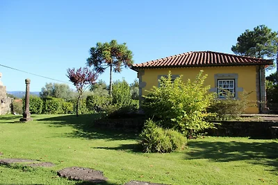 Grazioso cottage a Santa Comba con piscina