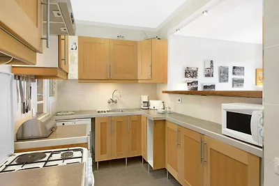 4-bedroom apartment with sea views