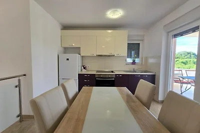 Apartment Mariner 2 mit beheiztem Pool