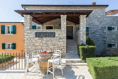 Villa en Labincă con piscina