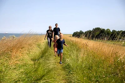 Familienvilla mit Terrasse in Andijk