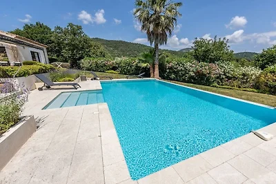 Vakantiehuis in Grimaud met zwembad