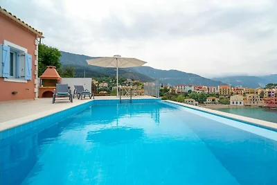 Villa in Griechenland mit Schwimmbecken