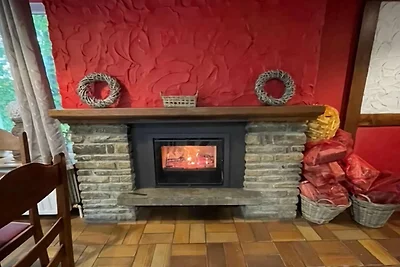 Ferienhaus in Ovifat mit Sauna & Wald