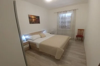 Four Bedroom Holiday Home With Terrace & Sea...