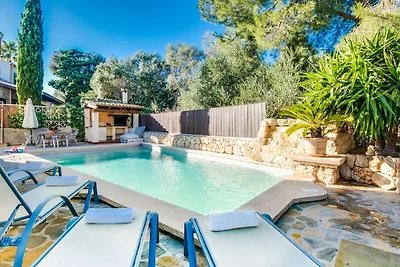 House with pool near the beach