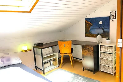 Ferienhaus in Schצntal mit Garten