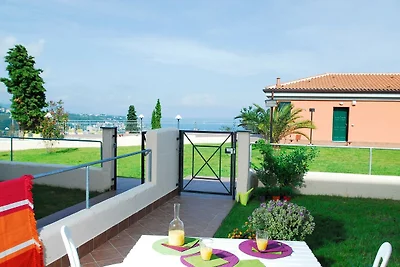 Appartamento a Cogoleto con piscina