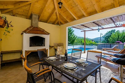 Villa Dalmatian Gem - Two-Bedroom Villa with ...