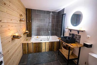 Appartement in Froidchapelle met bubbelbad