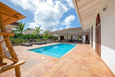 Villa a Jan Thiel con piscina