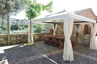 Geräumiges Ferienhaus in Paizze mit eigenem...