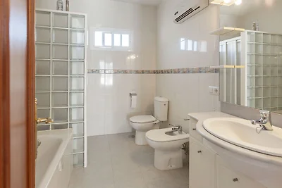 Villa Moderna a Costa de la Luz con Piscina