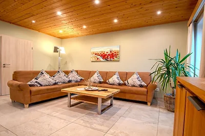 Ferienhaus in Altefähr mit Schwimmbecken