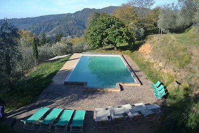 Modernes Ferienhaus in Pescia, Toskana mit...