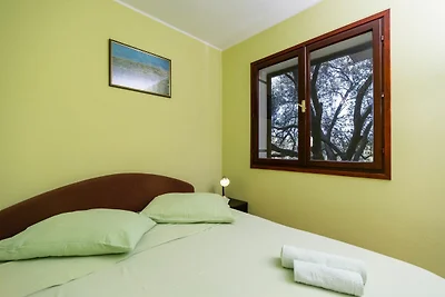 Olive's Garden House - Three Bedroom Holiday ...