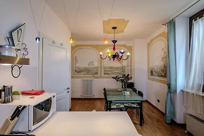 Villa in collina sulle Marche con piscina