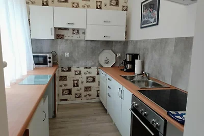 Ferienhaus in Nowe Warpno mit Garten
