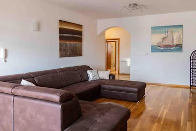 Casa Martinova - FourBedroom Villa with priva...