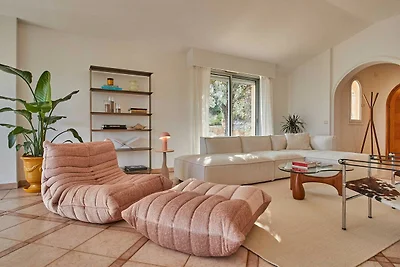 Villa con aria condizionata, piscina e jacuzz...