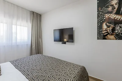 Scenic Kastel Luksic Apartments - Two Bedroom...