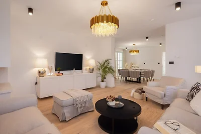 Villa Verde Ražanj mit beheiztem Pool