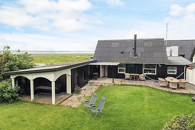 4 Sterne Ferienhaus in Roslev