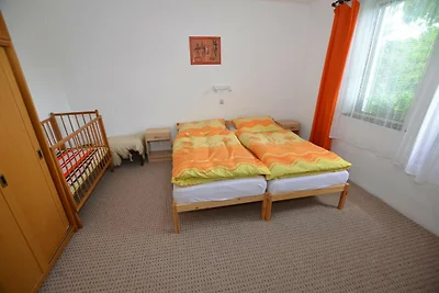 Casa a Bechyně con Piscina e Percorsi
