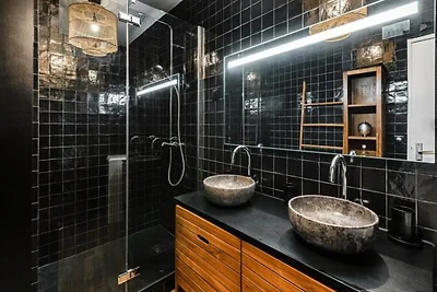 Wohnung in La Faviere mit Meerblick-Pool