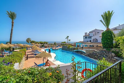Wohnung in Nerja mit Meerblick & Pools