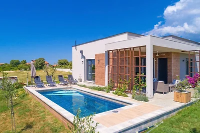 Villa Lily - Privater Pool, schöner Garten