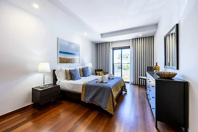 Wohnung in Luz mit Meerblick