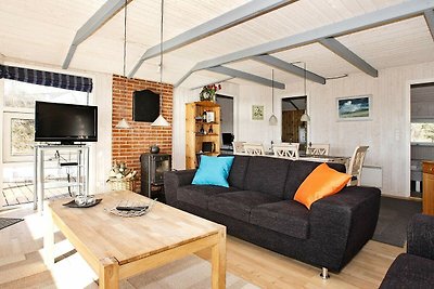 Wunderschönes Ferienhaus am Meer in Øster Ass...