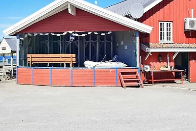 8 Personen Ferienhaus in Sjernarøy