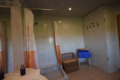 Ferienwohnung mit Terrasse in Kropelin