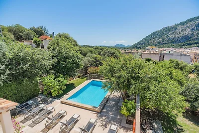 Zentrales Stadthaus mit Pool, Pollença