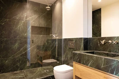 Bewonderenswaardig en ruim appartement - aan ...
