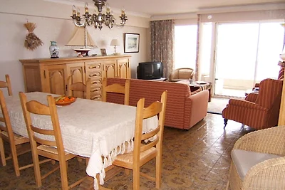 Geräumige Wohnung mit Meerblick