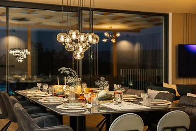 Luxury Villa Lara with Heated Pool, Hot-Tub a...