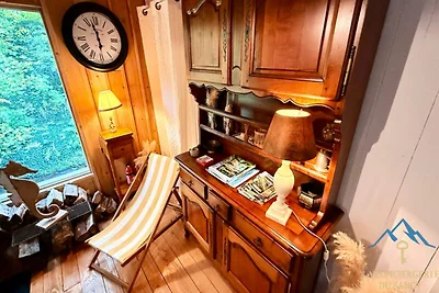 Haus in Mont-Dore mit Skibus und Fluss