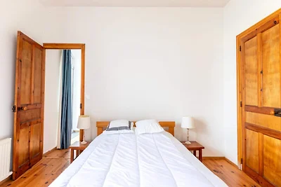 Apartment in Pléneuf mit Meerblick