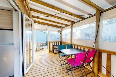 Mobilheim mit beheiztem Schwimmbad