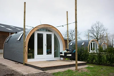 Leuke Tiny Home gelegen naast een eigen